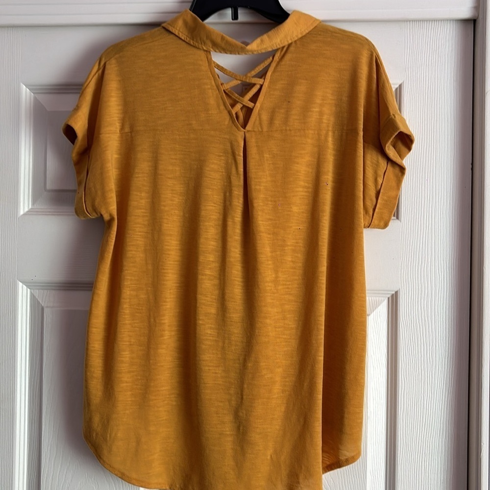 Yellow Front Tie Top Size XL - Picture 5 of 5